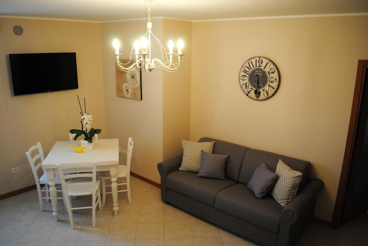 Appartamenti Del Borgo Garda  Exterior foto